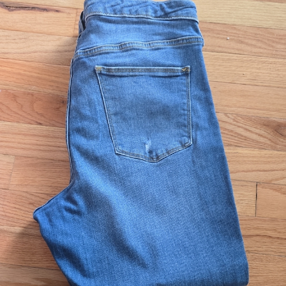 High Rise Skinny Jeans - Picture 2 of 5